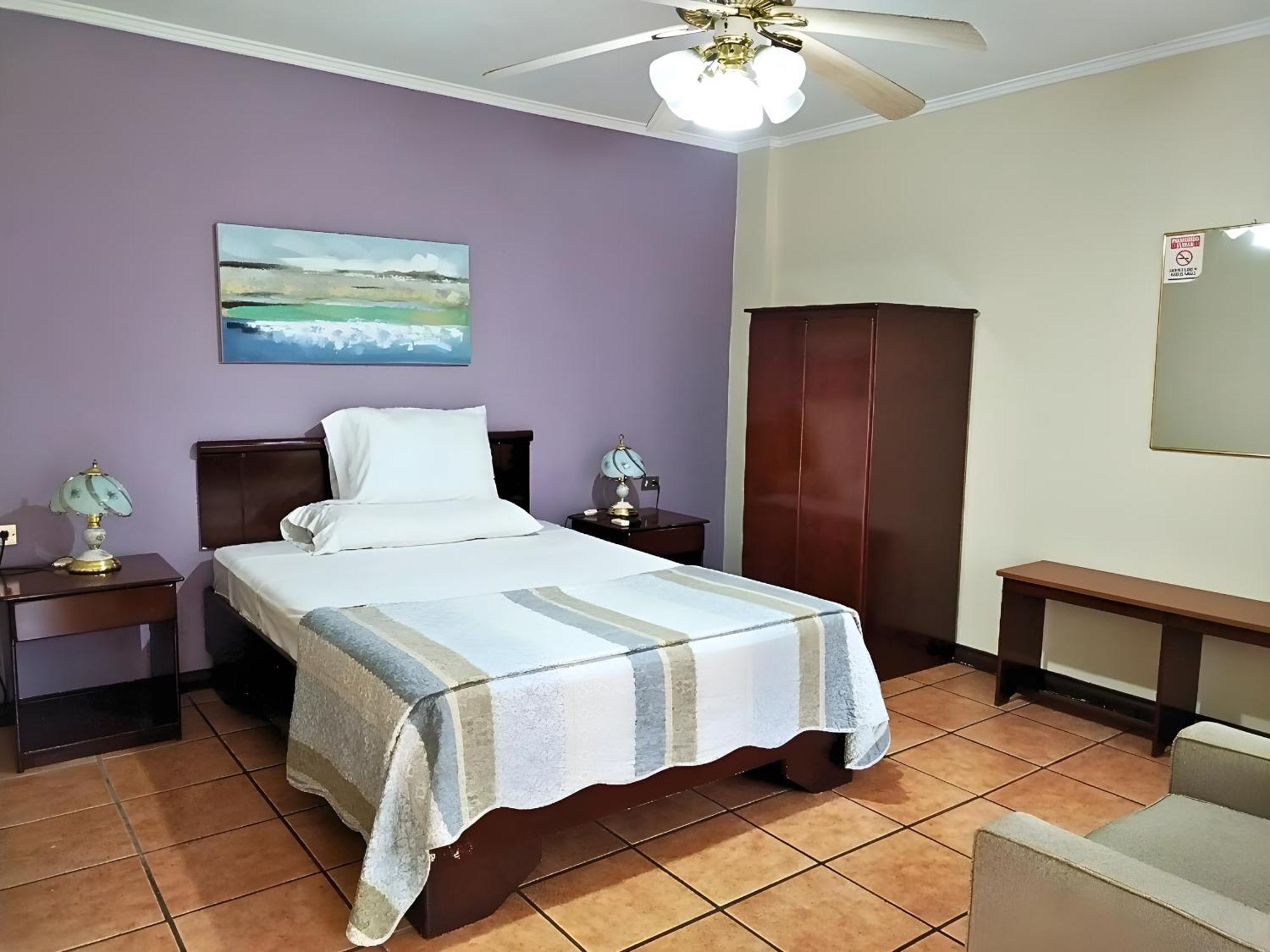 Hotel Puerta Del Sol - San Jose Airport Zewnętrze zdjęcie